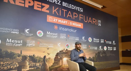 Kepez Kitap Fuarı’nda Matematik Olimpiyat Şampiyonu Halil Alp Yaldız’dan matematiği başarma tüyoları