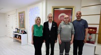 Kocagöz’den bayrağına sahip çıkan belediye personeline ödül