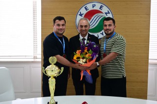 Kepez’in Pehlivanlarından Başkan Kocagöz’e Ziyaret