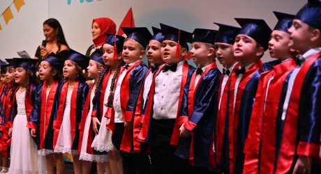 Kepez’in kreşlerinde mezuniyet heyecanı