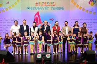 Kepez’in kreşlerinde mezuniyet sevinci