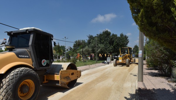 Duacı Mahallesi’nde sıcak asfalt hazırlıkları devam ediyor 