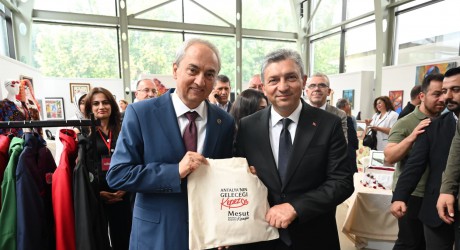 Hayat Boyu Öğrenme Haftası Sergisi Dokumapark’ta açıldı