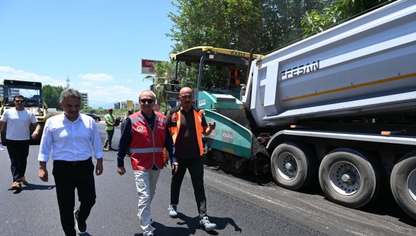 Altınova’da altyapı bitti, sıcak asfalt başladı 