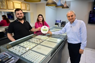 Kocagöz’ün ‘Temizlik Kirletmemektir’ kampanyası sokak sokak yayılıyor