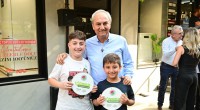 Kocagöz’ün ‘Temizlik Kirletmemektir’ kampanyası sokak sokak yayılıyor