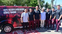 Kepez’in pehlivanları dualarla Tarihi Kırkpınar’a uğurlandı
