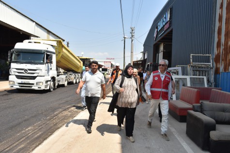 Kepez’den hurdacılar sitesi yoluna sıcak asfalt konforu