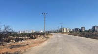 Kaçak moloz döktü, elektrik tellerini kopardı, yangına neden oldu