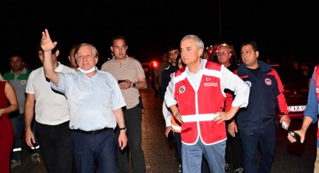 Aksu’da başlayan yangın Kepez’e sıçradı