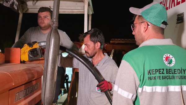 Kepez Belediyesi’nden köylülere mazot desteği 