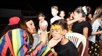 Sahne Kepez Zeytinlik’te çocukların yüzünü güldürdü