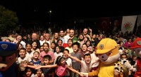 Sahne Kepez Zeytinlik’te çocukların yüzünü güldürdü