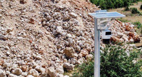 Kepez Belediyesi’nin foto kapanına saldırı